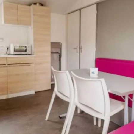 Mobil-home Confortable Avec Terrasse A - Api-1-52-286 Campsite Royan