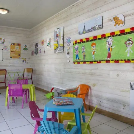 Mobil-home Confortable Avec Terrasse A - Api-1-52-286 *