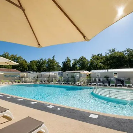 Campsite Mobil-home Confortable Avec Terrasse A - Api-1-52-286 *