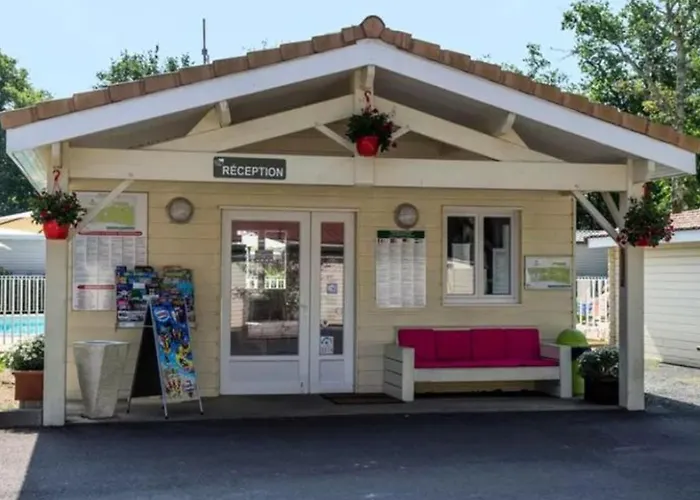 Campsite Mobil-home Confortable Avec Terrasse A - Api-1-52-286